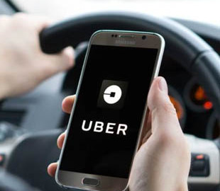 Uber и Bolt отказались от сотрудничества с владельцами "евроблях"