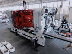 Tesla продовжує вдосконалювати технології виготовлення кузовних деталей електромобілів