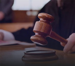 Суд оштрафував чоловіка, який поширював у соцмережах фейк про смерть від коронавірусу