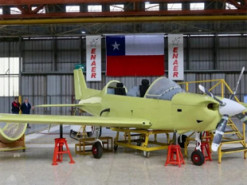 Розробники з Чилі представили новий віськовий літак T-40 Newén