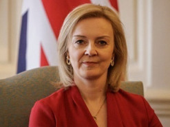 У Ліз Трасс «залишилися години, а не дні» на посаді прем'єра, — ЗМІ