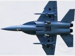 Китайські розробники вперше представили новий військовий літак Hongdu L-15 Falcon