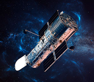 «Хаббл» побачив розширення залишку наднової Вуаль за 19 років