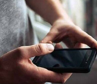 Названо речі, сусідство з якими смартфонам протипоказане