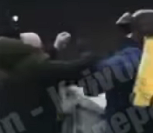 "Вырубил" одним ударом и убежал: в Киеве курьер службы доставки набросился на мужчину