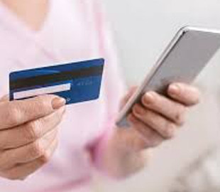 Інтернет-аферисти ошукали жінку на 27 тисяч гривень