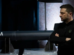 Україна показала партнерам нові військові розробки: від FPV на оптоволокні до річкових дронів