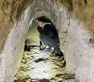 Їм може бути кілька тисяч років: як виглядає комплекс печер в центрі Києва
