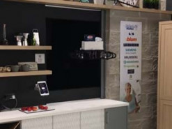 Дрон превратили в летающий поднос