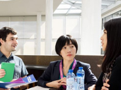 Співробітник ASML підозрюється у передачі Huawei секретної технічної документації