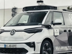 Volkswagen показал беспилотный минивен на электротяге