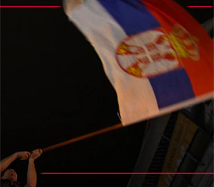 Щонайменше 89 нападів на журналістів скоїли у Сербії упродовж року, — RSF