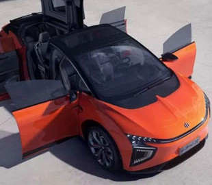 Китайский клон Tesla Model X оказался лучше оригинала