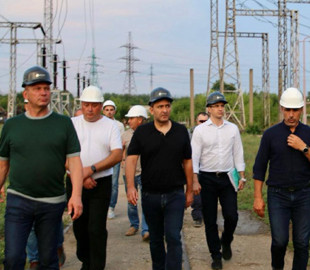 Зять Медведчука побував в окупованому Маріуполі