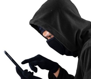 Псевдопрацівник банку видурив у жінки 30 тисяч гривень