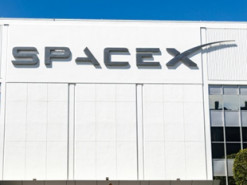 SpaceX готує дебютний випуск облігацій на 20 мільярдів доларів для фінансування ШІ