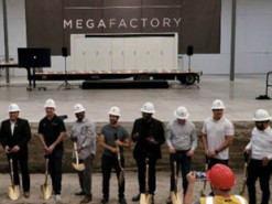 Tesla заложила фундамент нового предприятия по производству стационарных систем хранения электроэнергии