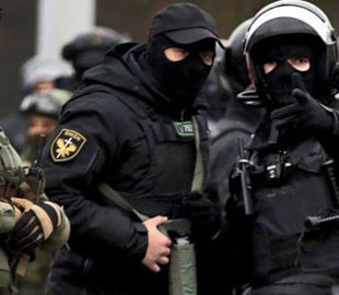 В Беларуси прошли массовые задержания за упоминание в соцсетях об убийстве IT-работника