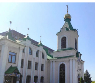 Мешканку Покровська, яка на замовлення РФ встановила пристрій відеоспостереження у храмі, посадили на 15 років