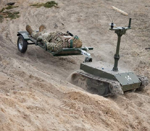 Українські розробники створили бойовий колісний дрон CRAB