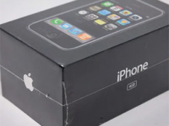 Рідкісний iPhone з 4 ГБ флеш-пам’яті виставили на продаж