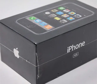 Рідкісний iPhone з 4 ГБ флеш-пам’яті виставили на продаж