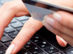 Інтернет-шахрай видурив у жінки 25 тисяч гривень