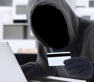 Шахраї вкрали у жінки 117 тисяч через фейкову SIM-карту