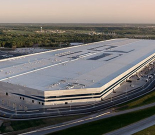 Tesla построит в Техасе ещё один гигантский производственный корпус