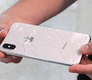 Смартфонов со стеклянными крышками будет все больше