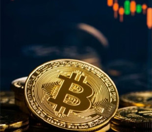 Біткоїн може подешевшати до 50 тисяч доларів — аналітики розповіли про причини