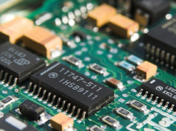 Половина ведущих автопроизводителей будет разрабатывать собственные чипы к 2025 году