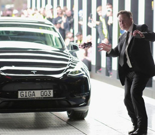 Tesla продала рекордну кількість авто у I кварталі 2022 року