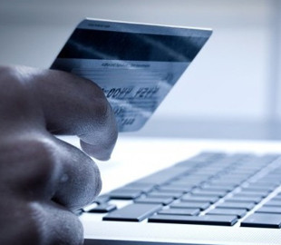 Суд виніс вирок увʼязненому та його співв’язню, які ошукували людей через онлайн-оголошення