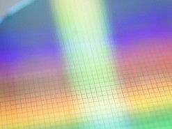 Samsung повысит цены на услуги по производству чипов на 15-20%