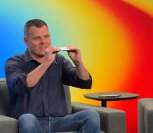 Ультратонкий iPhone Air спробували зігнути: що сталося зі смартфоном