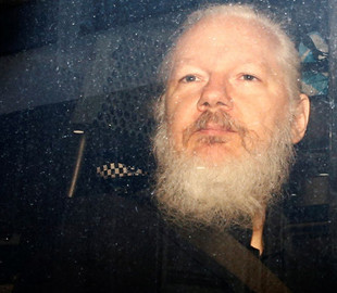 В Швеции прекращено расследование дела Ассанжа