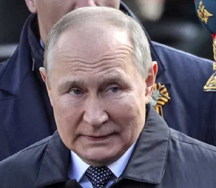 Оточення Путіна регулярно відправляють на карантин і перевіряють на віруси та глисти, – ЗМІ