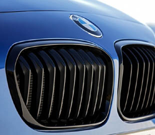 BMW повідомила про майбутнє скорочення виробництва через дефіцит мікросхем