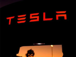 Теслагейт? Компанію Tesla несподівано звинуватили у шкідливих викидах електрокарів