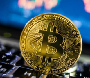 Міністр юстиції Чехії подав у відставку через подарунок від злочинця у вигляді біткоїнів на $45 млн