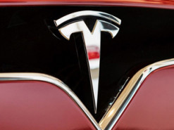 Tesla збанкрутувала при розширенні виробництва Model 3