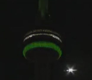 У Канаді метеорит згорів над Ніагарським водоспадом: цей момент потрапив на камеру