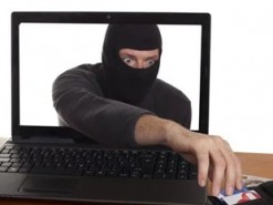 Майже 5 тисяч гривень шахрай видурив у жінки, яка продавала дитячий візочок