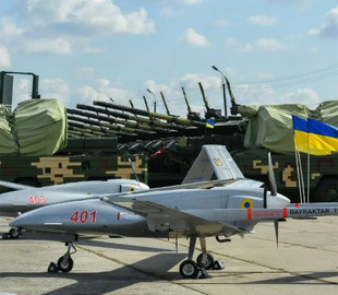 Розкриті технічні характеристики турецького дрона Bayraktar TB2, що надійшов на озброєння ЗСУ