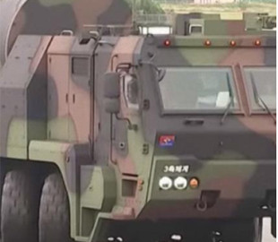 Південна Корея розгорнула "ракету-монстра"