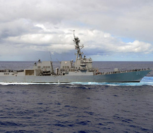 Військові кораблі США обманюють ракети Ірану в повітрі: як це працює