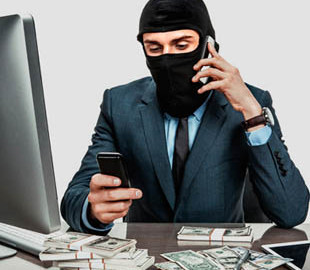 Псевдобанкір видурив у жінки 17 тисяч гривень