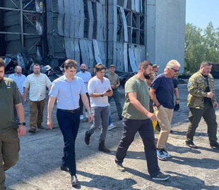 В Гостомель приехал американский миллиардер Ричард Брэнсон: подробности (Фото)