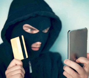 «Захищаючи банківські дані» чоловік втратив 100 тисяч гривень